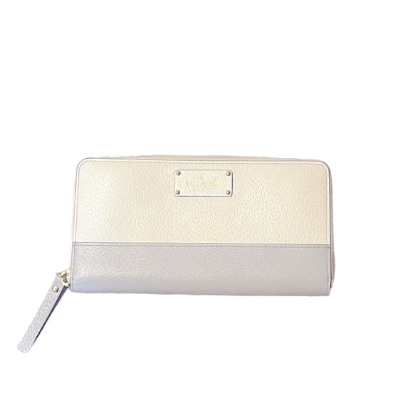 Kate Spade Wallet - Picture 5 of 8